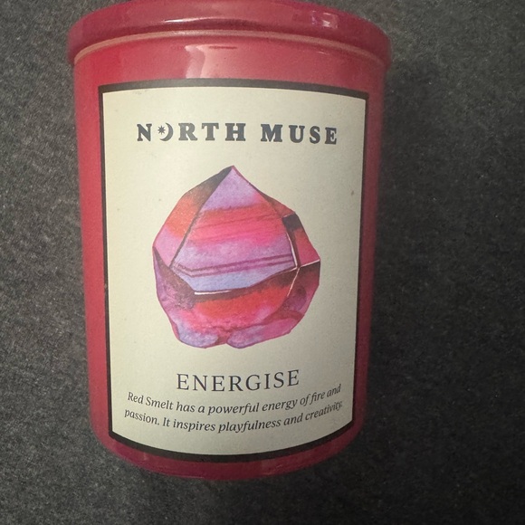North Muse Red Energise Candle - Picture 1 of 3